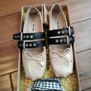 Miu Miu ballet flat  size 38 not worn
